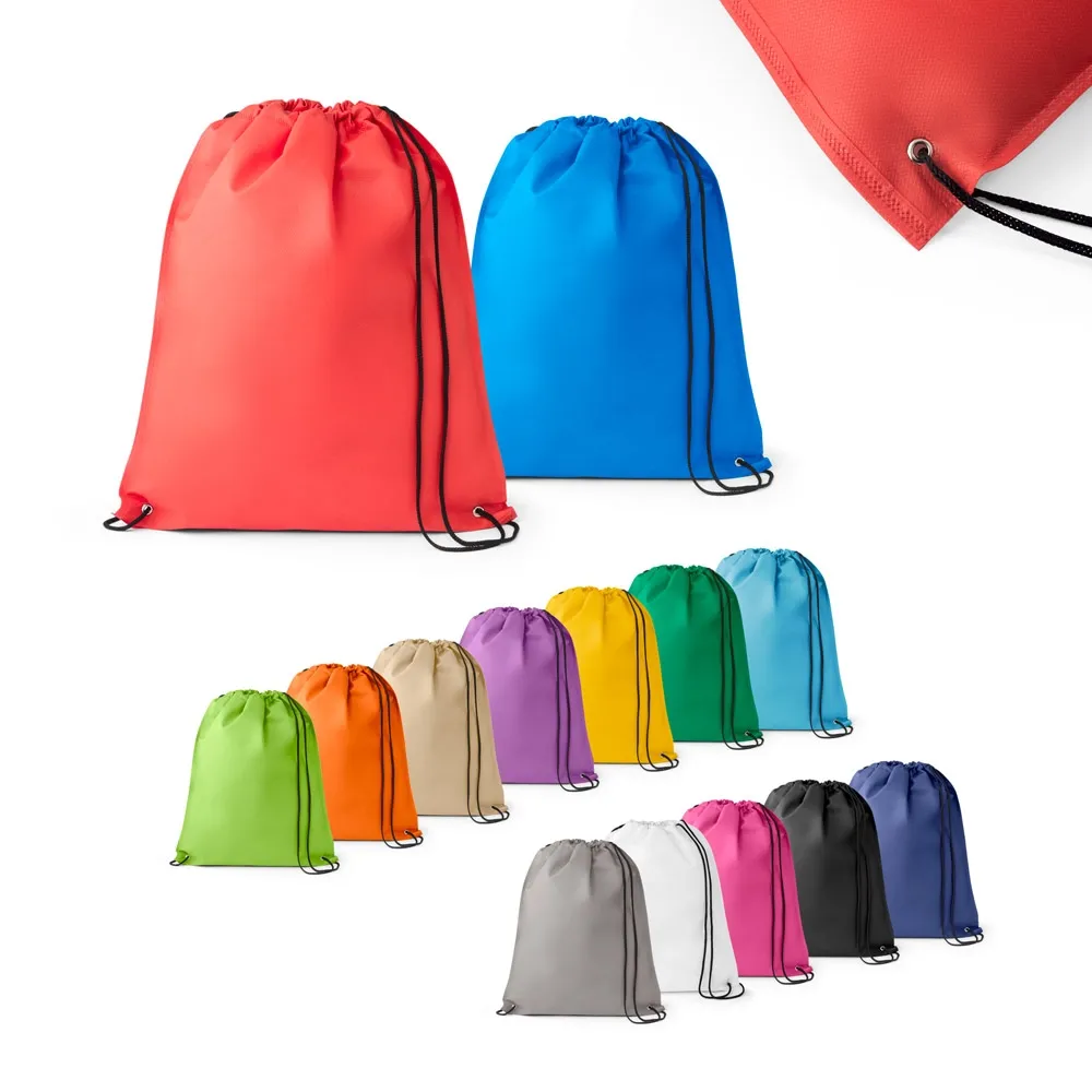 Sacola tipo mochila em TNT