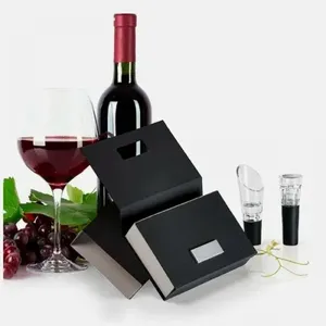 KIT PARA VINHO COM CAIXA EM PAPELÃO RÍGIDO PRETO - 3 PÇS