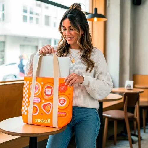 Sacola tote vertical com alças duplas de ombro e abertura superior ampla-*SAC-6822