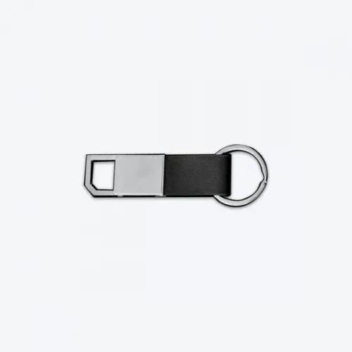 CHAVEIRO EM METAL E MATERIAL SINTÉTICO PRETO COM DETALHE-CH-00321-900