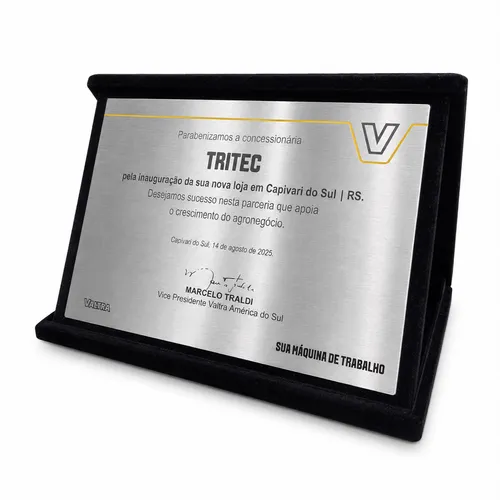 Placa de homenagem -AT046