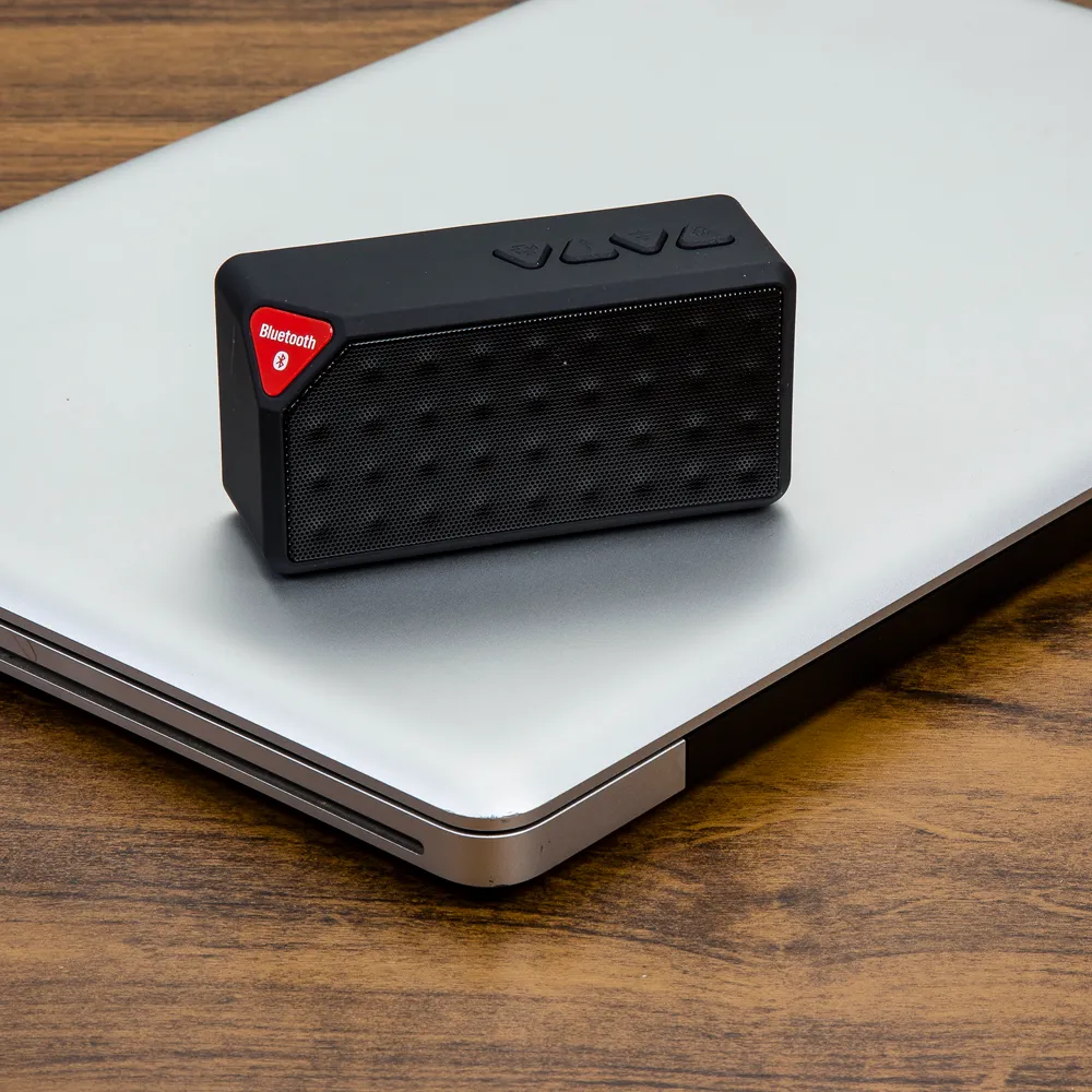 #Caixa de Som Bluetooth com Luzes