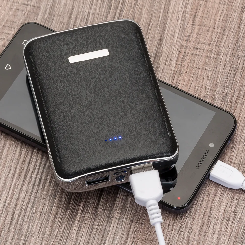 #Power Bank Plástico