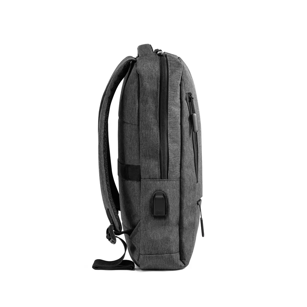 VERONA. Mochila para notebook 15 6  em 900D