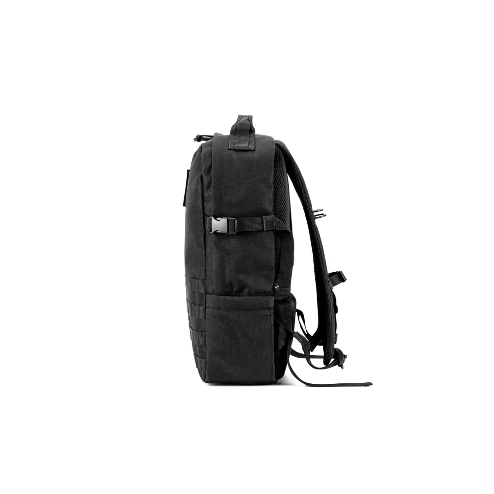 EDINBURGH BPACK. Mochila estilo militar em poliéster reciclado 600D, de alta densidade, com bolso para notebook 17 3  21 L