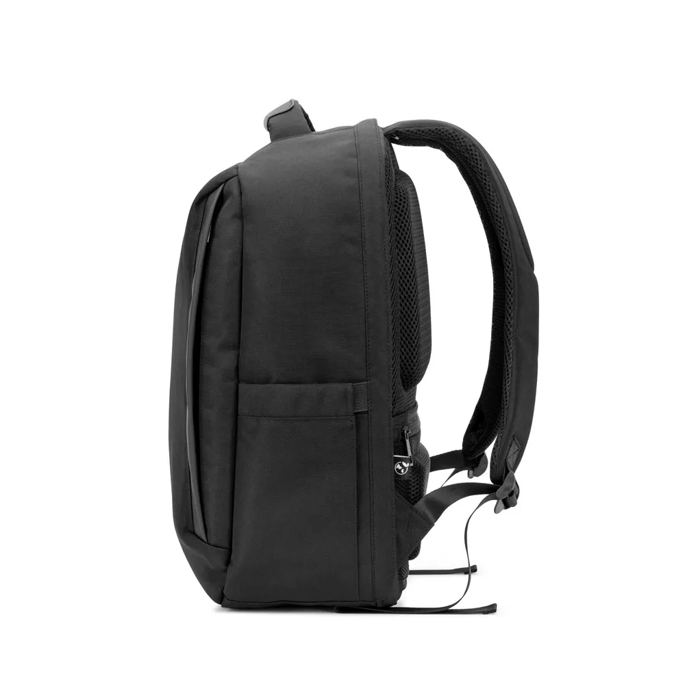 YANGON BPACK. Mochila antirroubo, em poliéster reciclado 600D twill, resistente à água, e bolso para notebook 17 3  20 L
