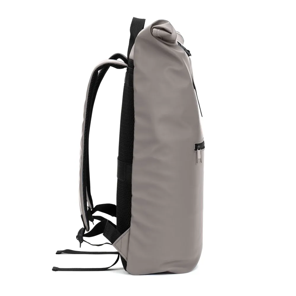PORTLAND. Mochila  roll top  em PU com bolso para notebook (16 )