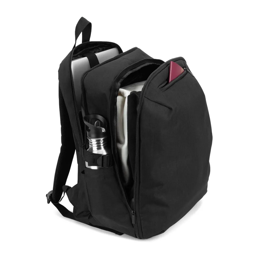 UDINE. Mochila com um compartimento de abertura total em poliéster reciclado 300D de alta densidade (16 )