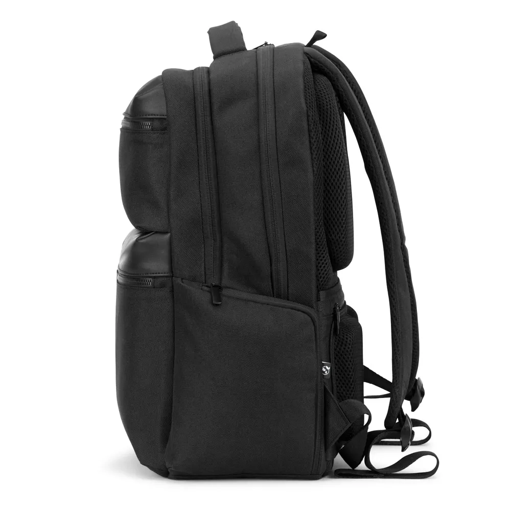 COPENHAGEN. Mochila em twill reciclado resistente à água com dois bolsos frontais de grande dimensão (17 3 )
