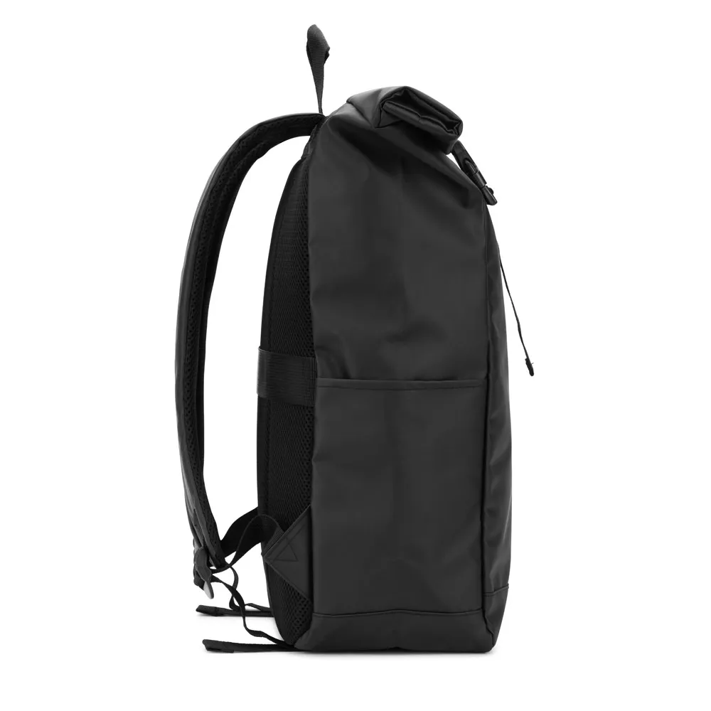 OSASCO BPACK. Mochila  Roll top  com design em sistema de fecho que permite enrolar a parte superior em poliéster reciclado 600D de alta densidade com revestimento resistente á água 20 L