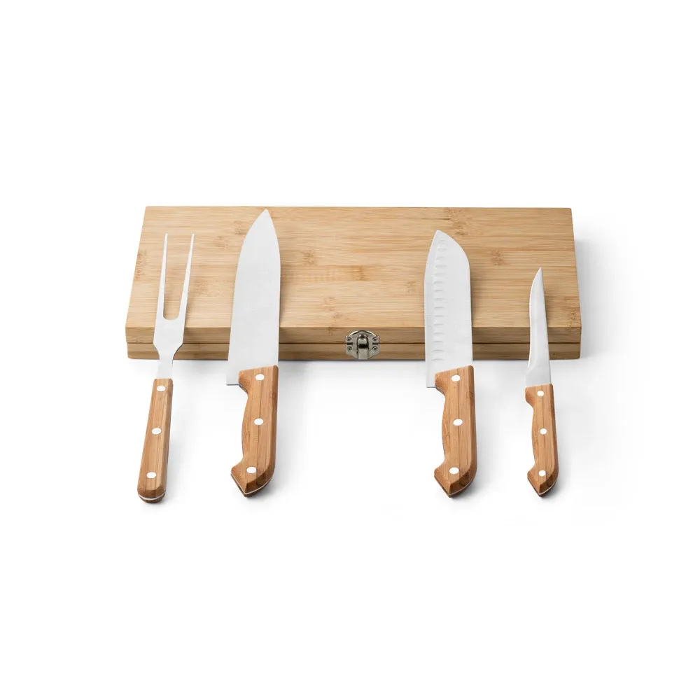 KOERPER. Kit churrasco em caixa bambu com 4 utensílios em aço inox e bambu