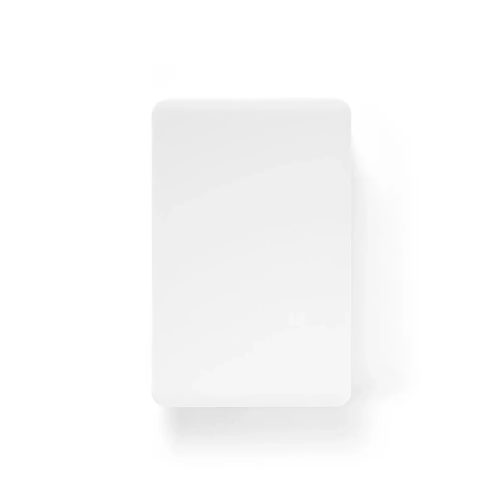 LATTES. Bateria portátil em ABS 100% reciclado, com cabo integrado e capacidade de 10 000 mAh