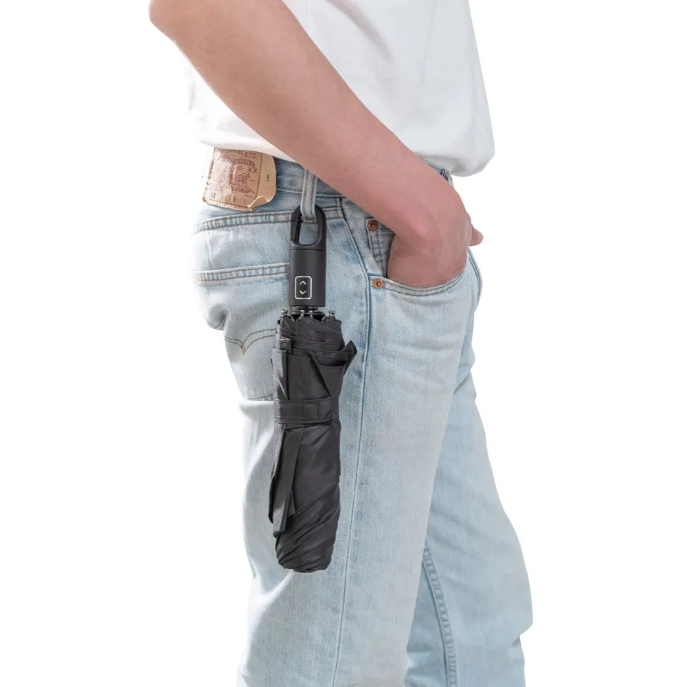 GUSTAVO. Guarda-chuva dobrável de 23   em 100% poliéster reciclado pongee 190T (100% rPET) com abertura e fecho automático