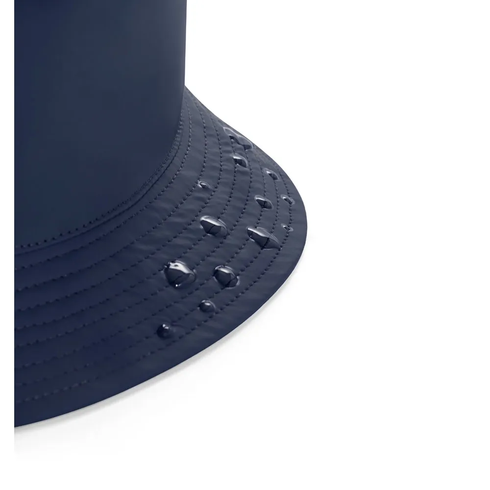 MASON. Panamá em poliéster 100% reciclado para os dias mais chuvosos