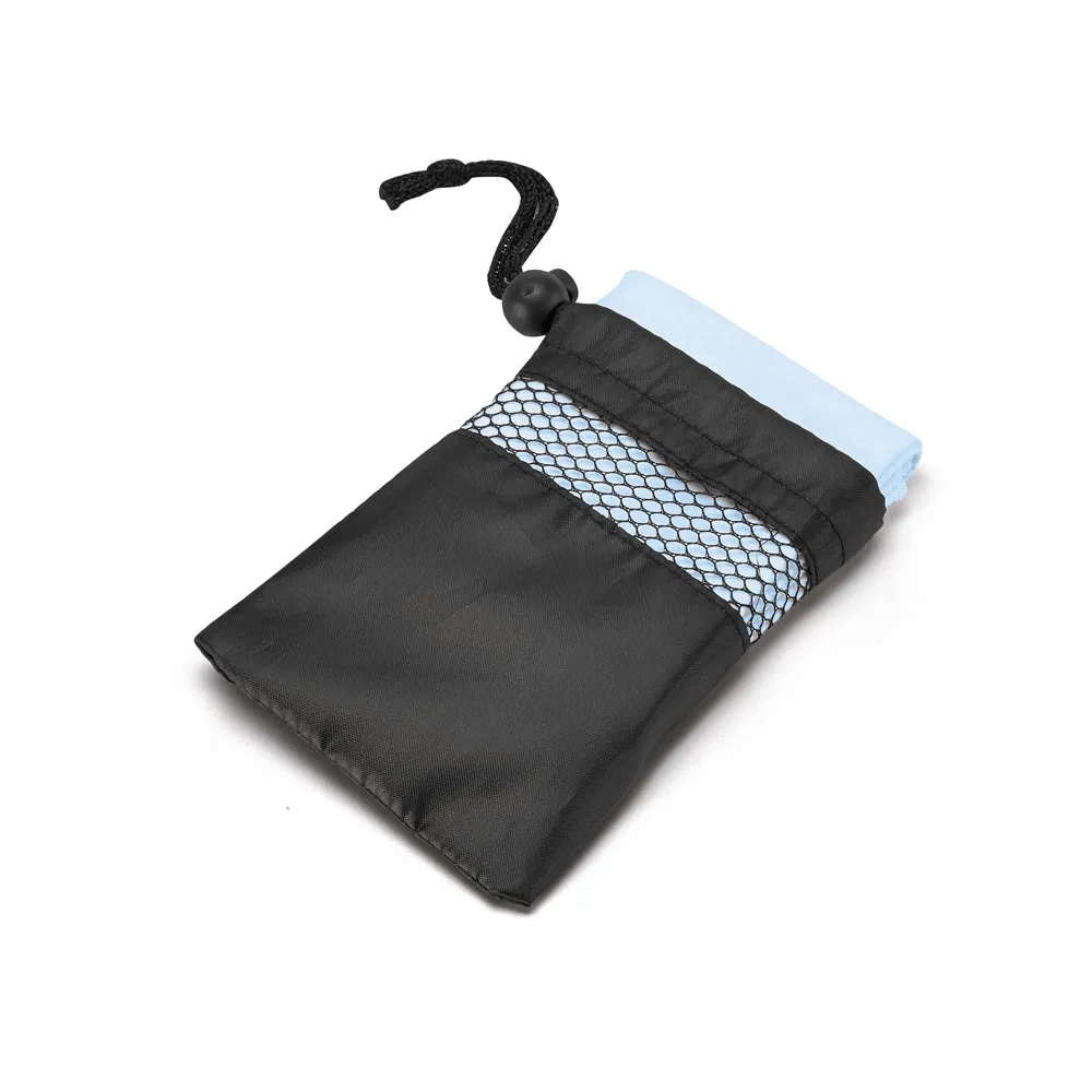 MATIRA. Toalha para esporte em microfibra (210 g/m²)