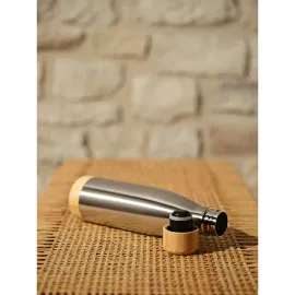 Miniatura de imagem do produto BROMELL 800. Garrafa em aço inox (90% reciclado) com tampa em bambu 800 mL