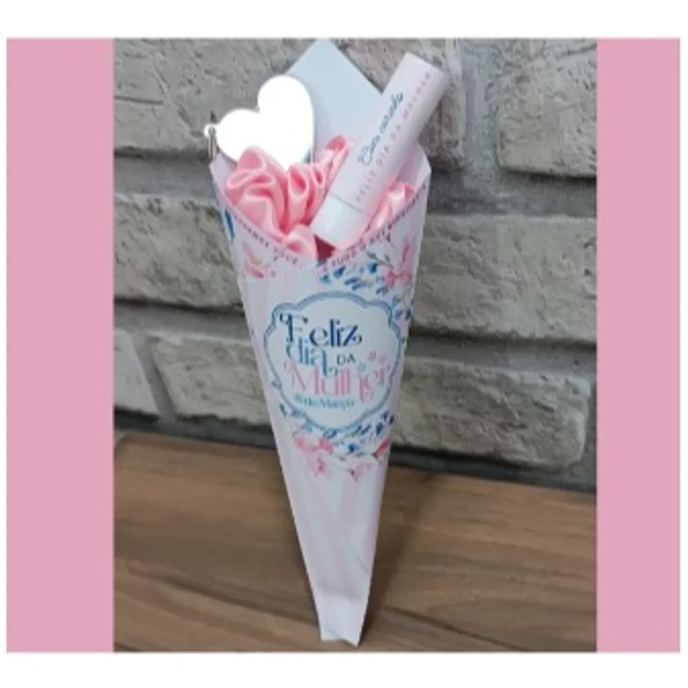 Buque com xuxinha de cetim, espelho e manteiga de cacau-103DL