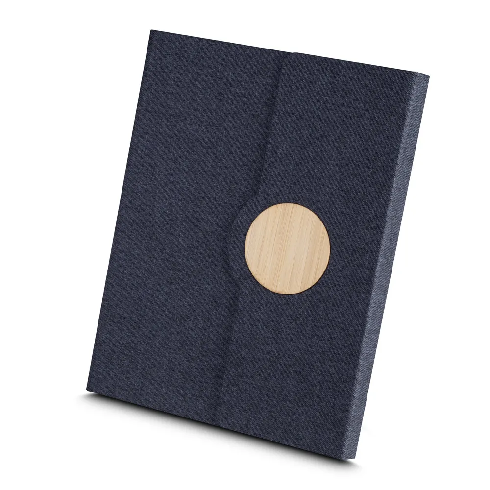 Caderno Capa em RPET e Detalhe em Bambu