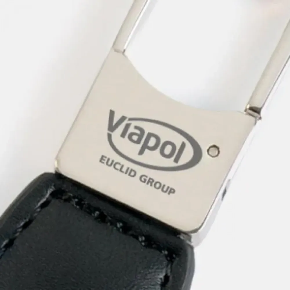 CHAVEIRO  COM MOSQUETÃO E MATERIAL SINTÉTICO PRETO-CH-00471-SM