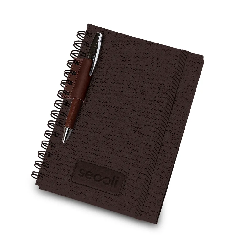 Caderno com Detalhe em Couro e Caneta