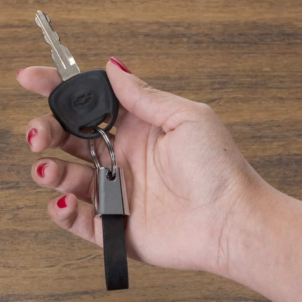 #Chaveiro Metal com Couro