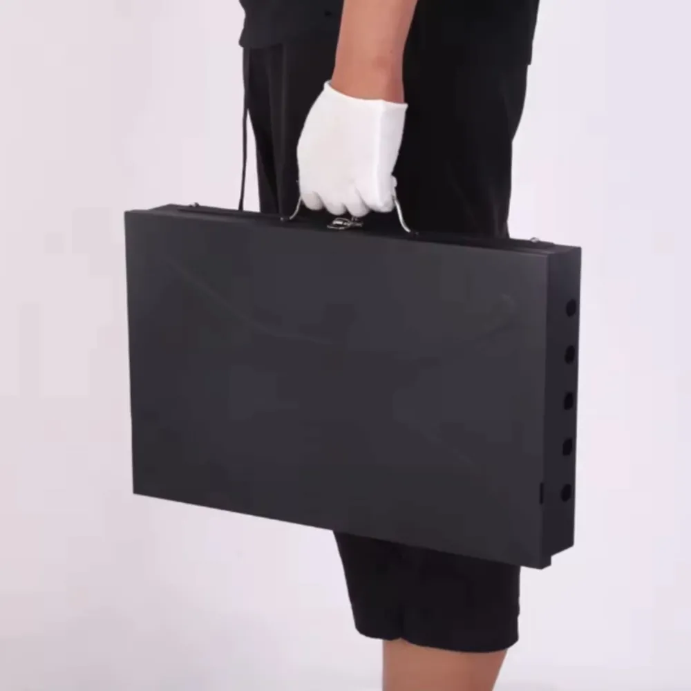 Churrasqueira Portátil vira Maleta