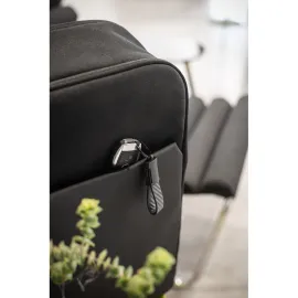 Miniatura de imagem do produto DARTH. Chaveiro em c. sintético com textura em fibra de carbono e metal