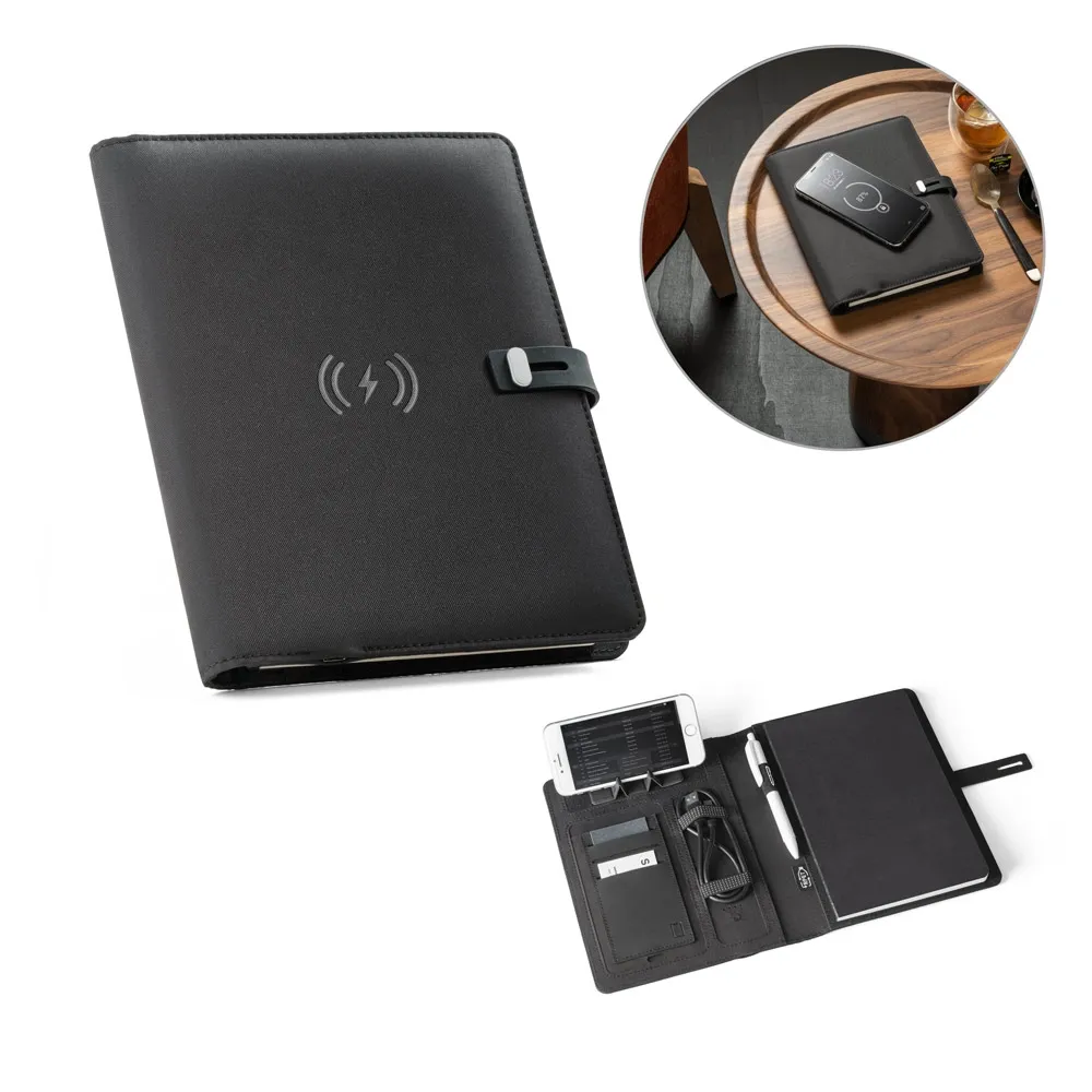 EMERGE A5 FOLDER. Pasta A5 em 300D rPET com carregador wireless embutido 5000 mAh