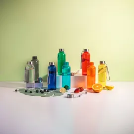 Miniatura de imagem do produto ENDERS. Squeeze em rPET 100% reciclado e tampa em aço inox 580 mL