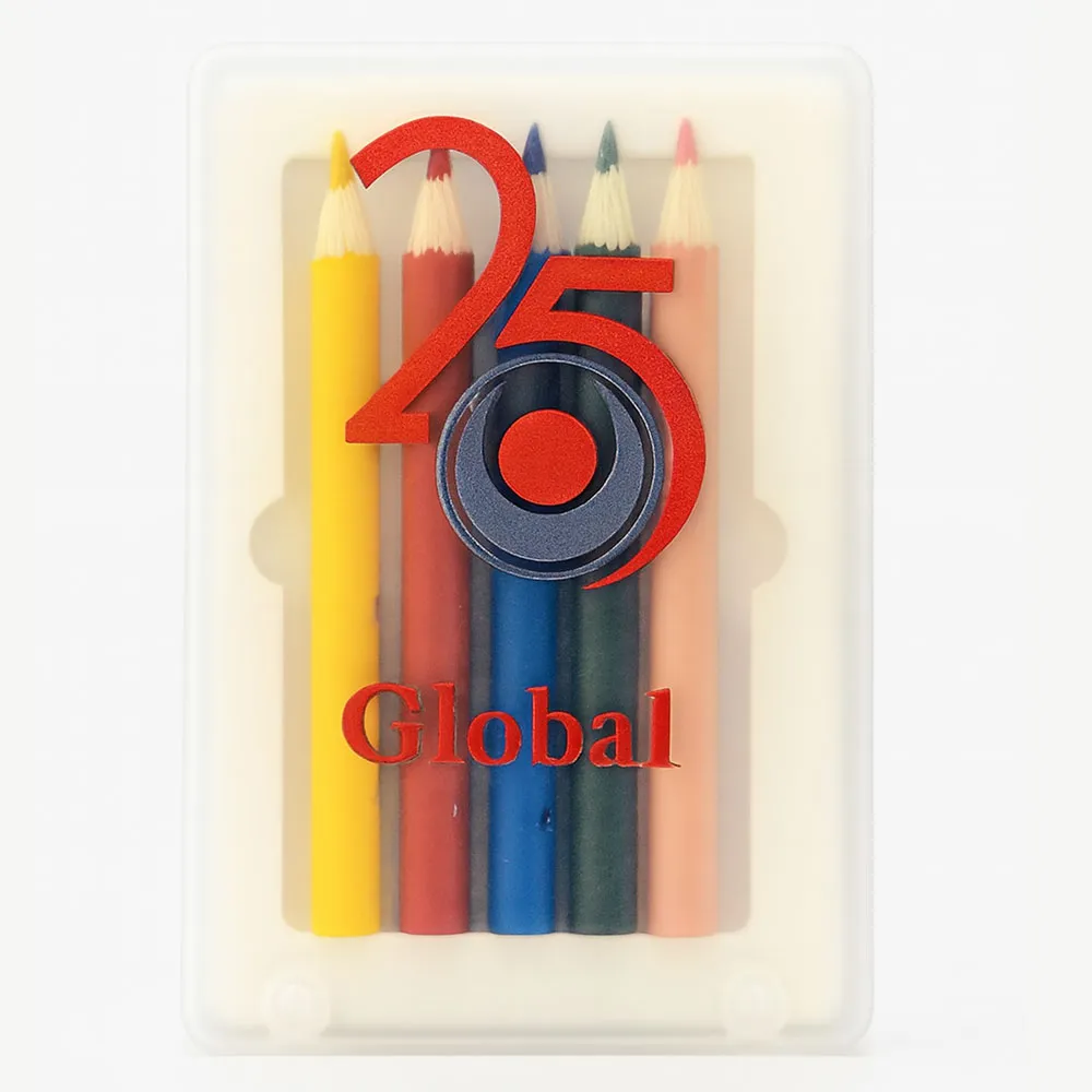 Estojo plástico com 6 mini lápis de cor