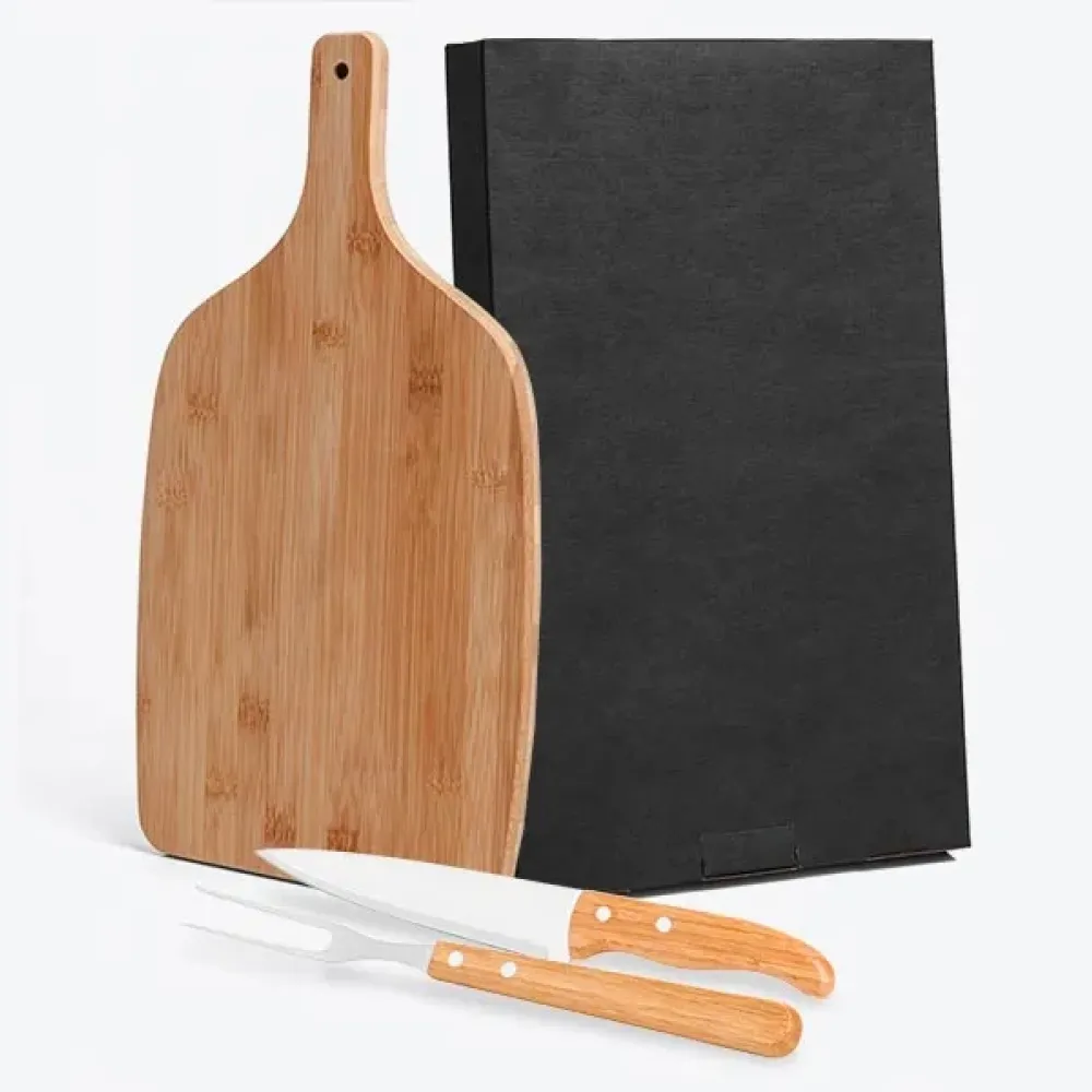 KIT PARA COZINHA EM BAMBU COM TÁBUA E FACAS – 3 PÇS