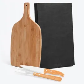 Miniatura de imagem do produto KIT PARA COZINHA EM BAMBU COM TÁBUA E FACAS – 3 PÇS