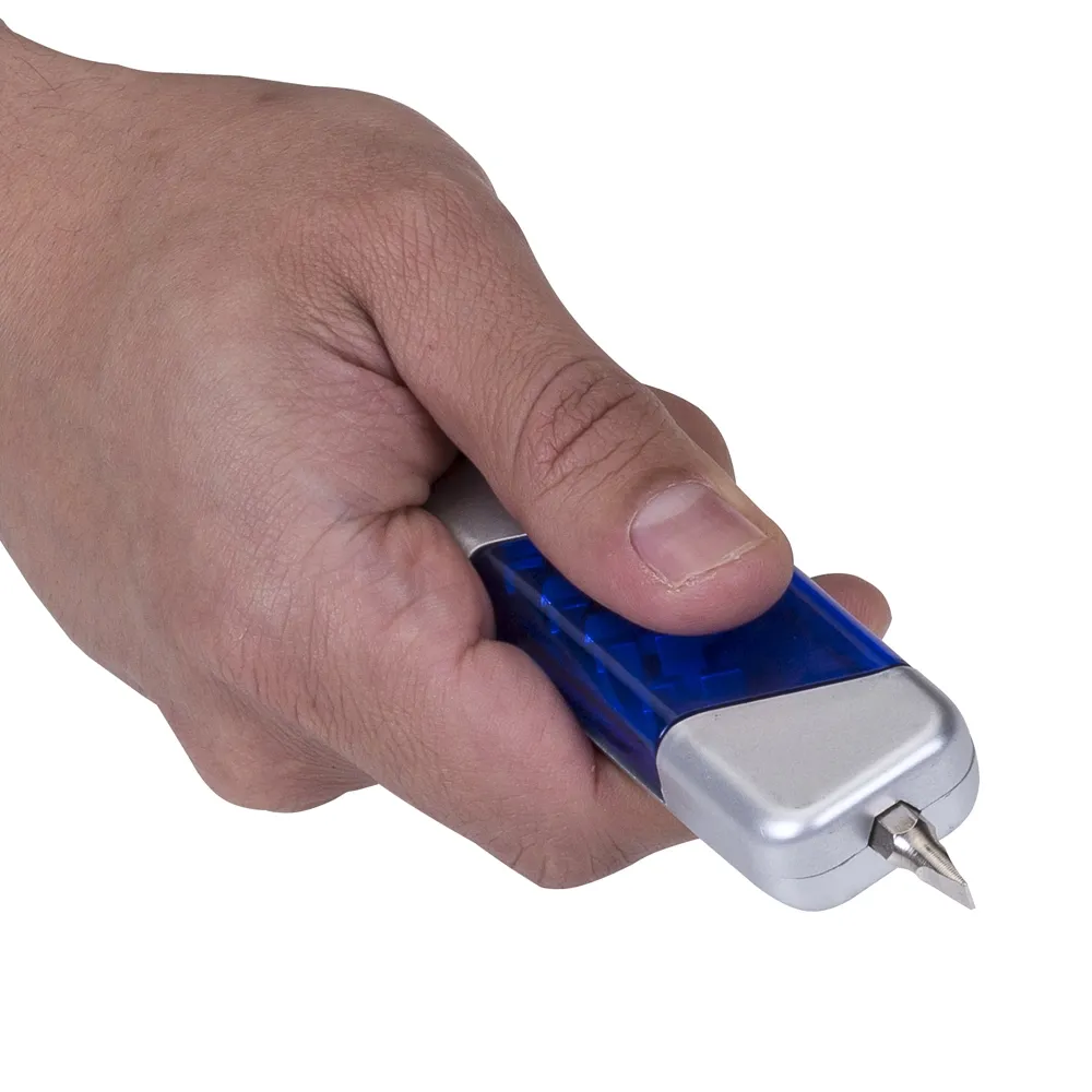 #Kit Ferramenta 4 peças com Lanterna