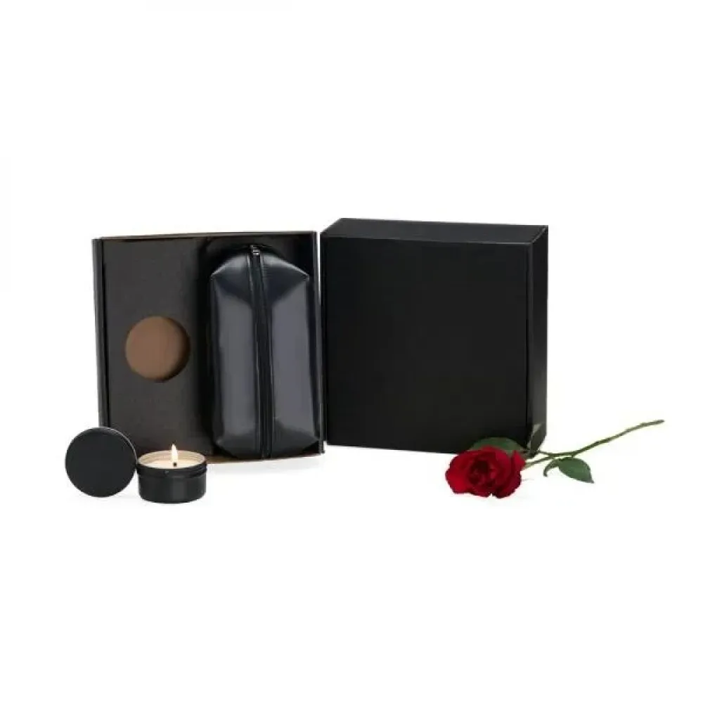 KIT VELA AROMATIZADA E NECESSAIRE - 2 PÇS