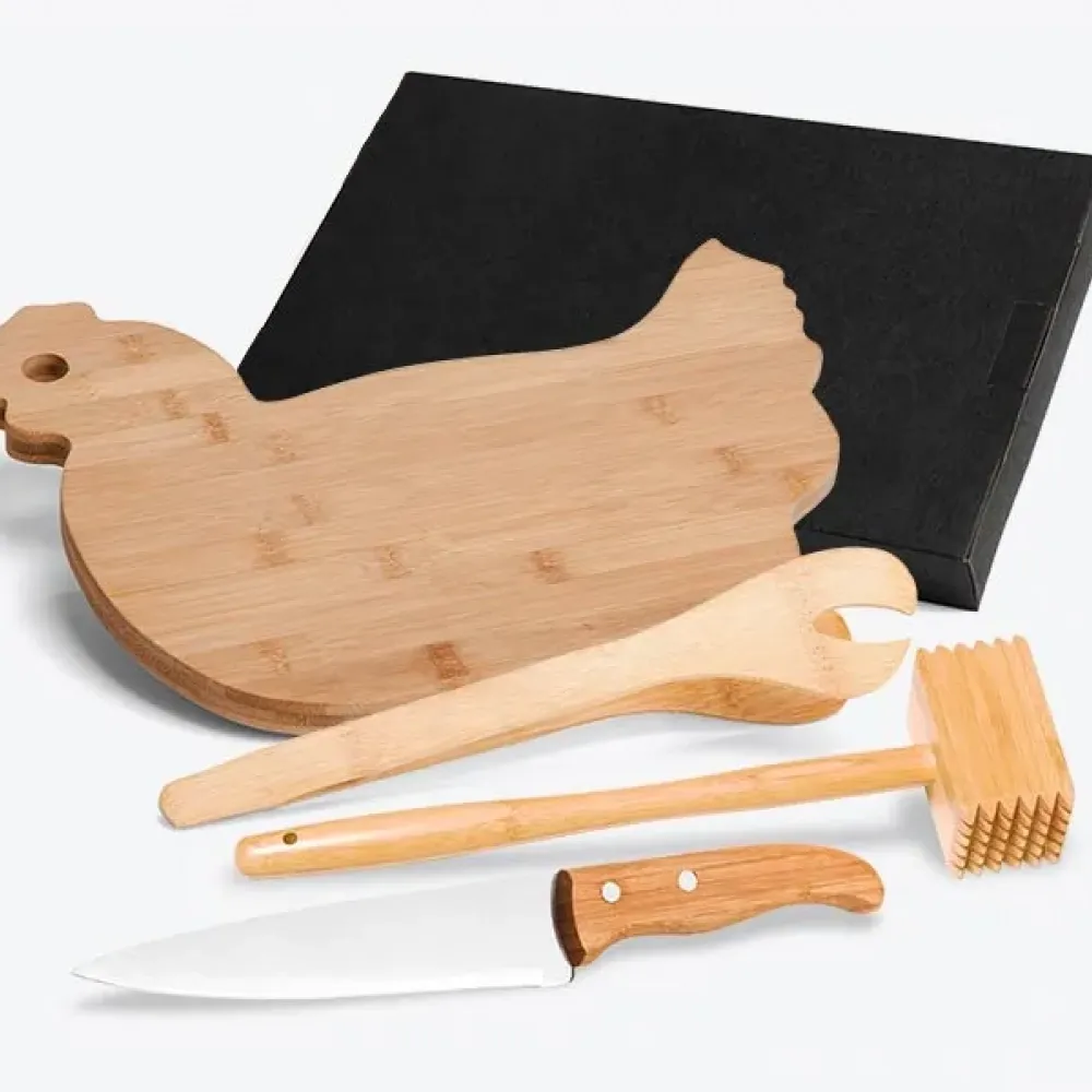 KIT PARA COZINHA EM BAMBU COM TÁBUA FORMATO GALINHA-MB-41303