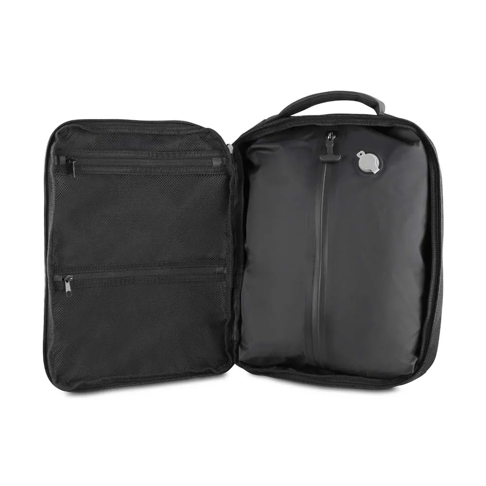 Mochila com compartimento a vácuo