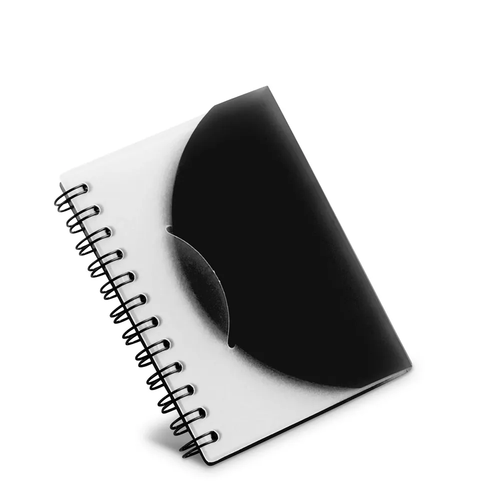 MILTON. Caderno A7 espiral de capa semi-rígida em PP, com folhas lisas