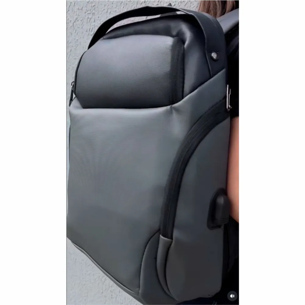 MOCHILA PREMIUM IMPERMEÁVEL