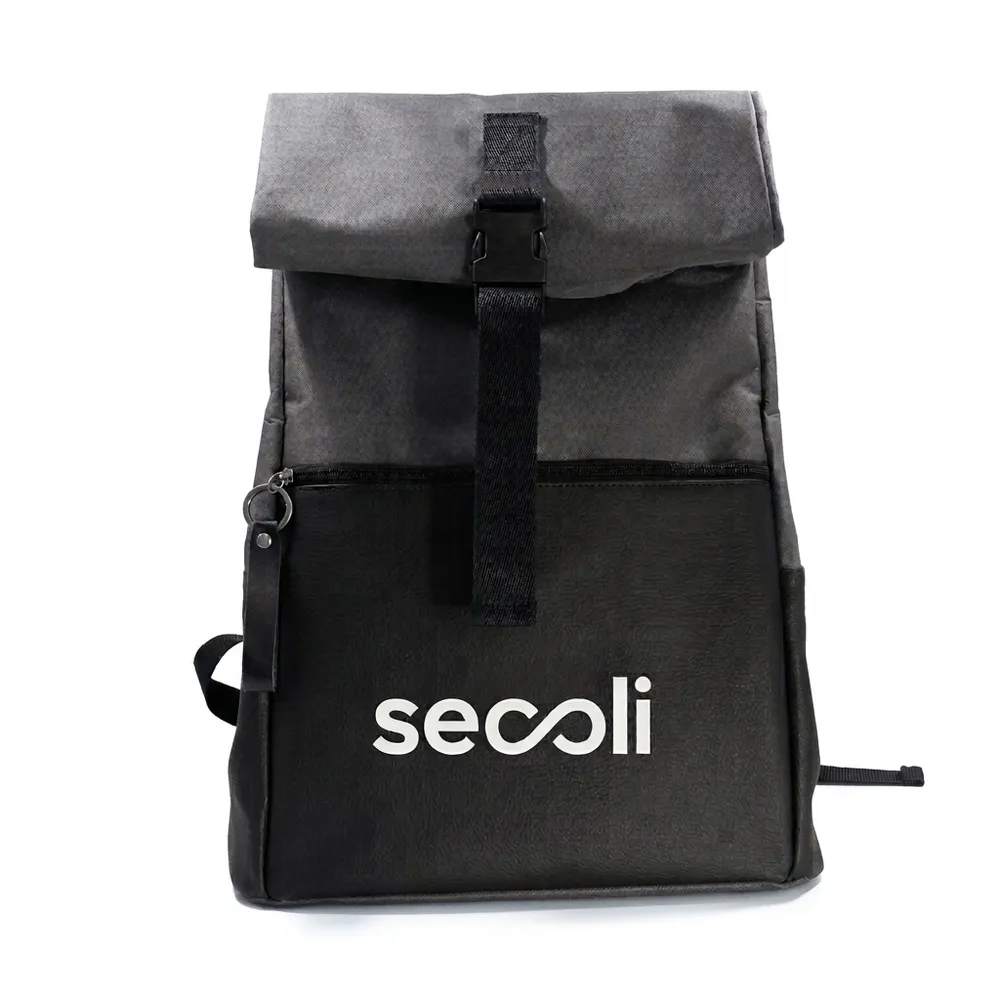 Mochila Roll Top com Bolso Frontal