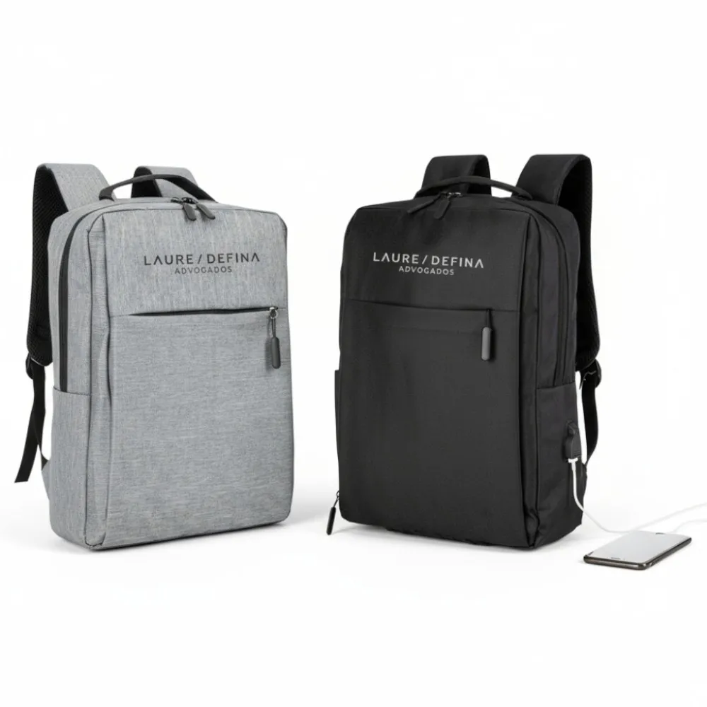Mochila de Nylon USB 21L
