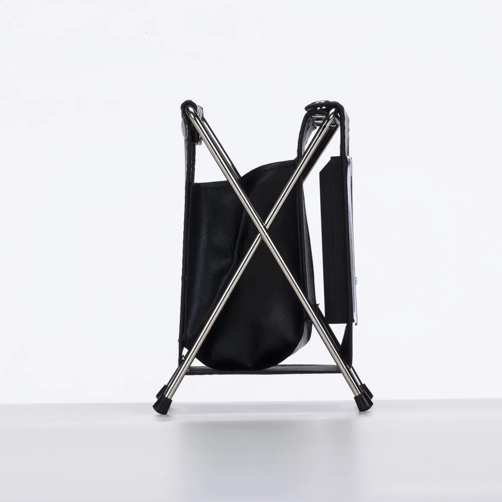 #Porta Caneta com Relógio