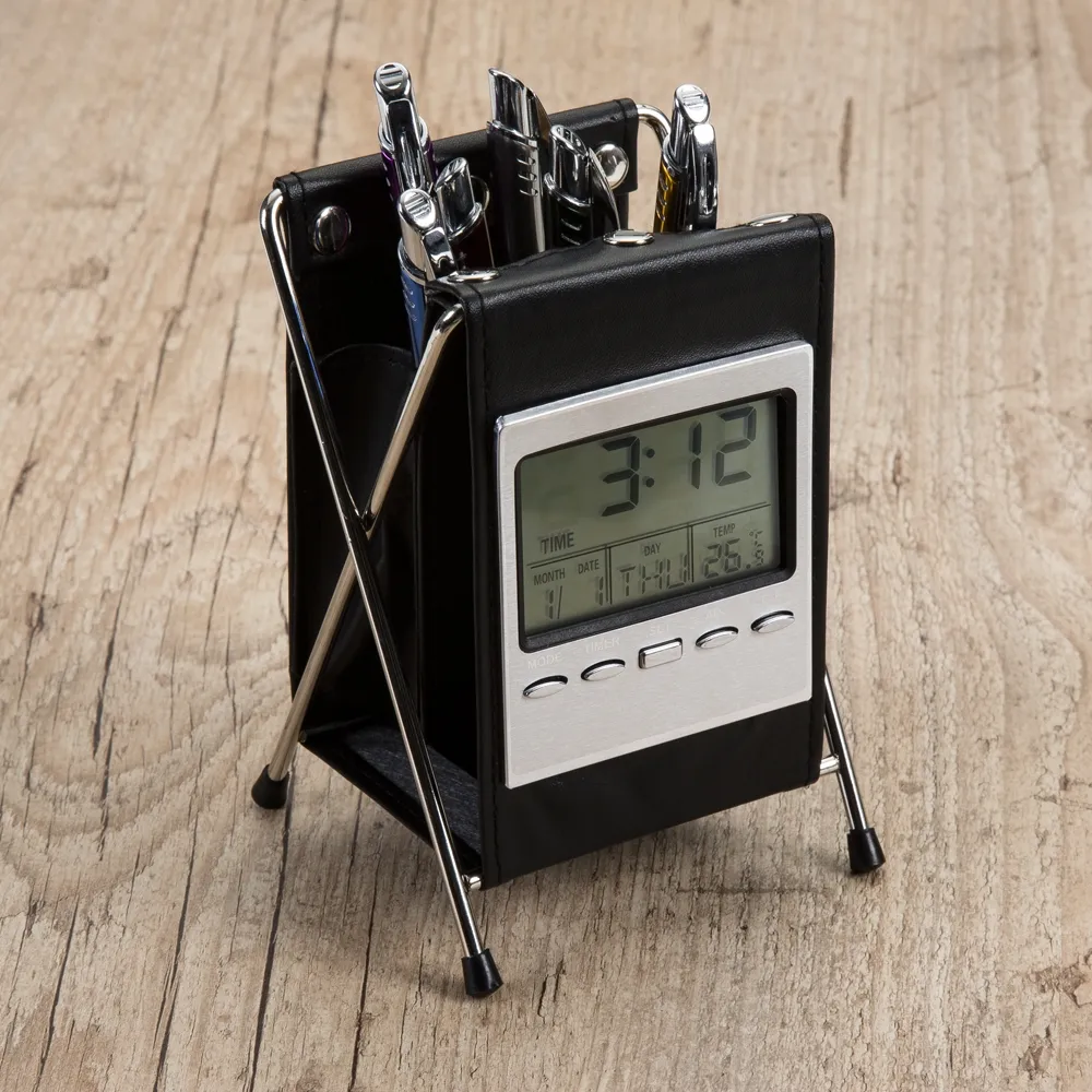 #Porta Caneta com Relógio