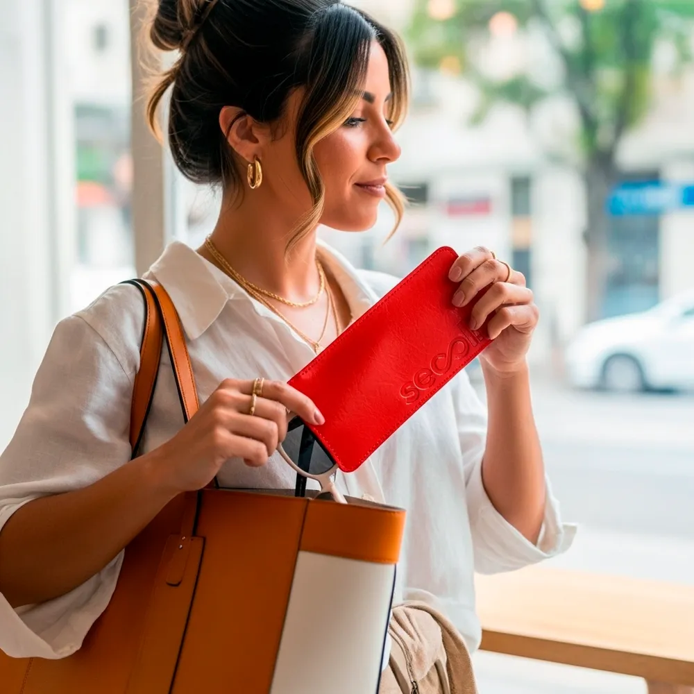 Porta Óculos com Abertura Lateral