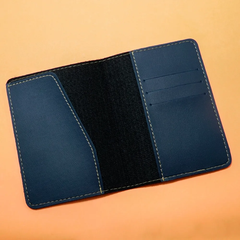 #Porta Passaporte Bidins em Couro Sintético