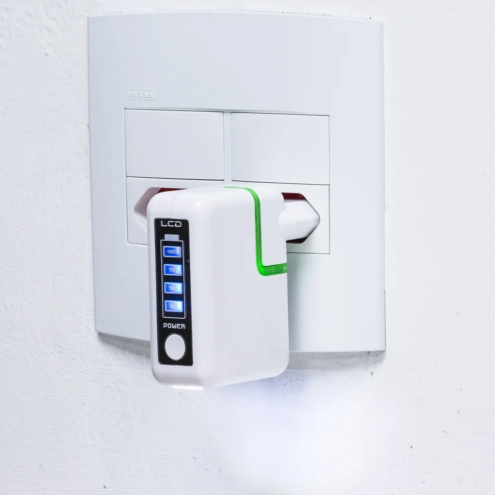 #Power Bank Plástico de Tomada