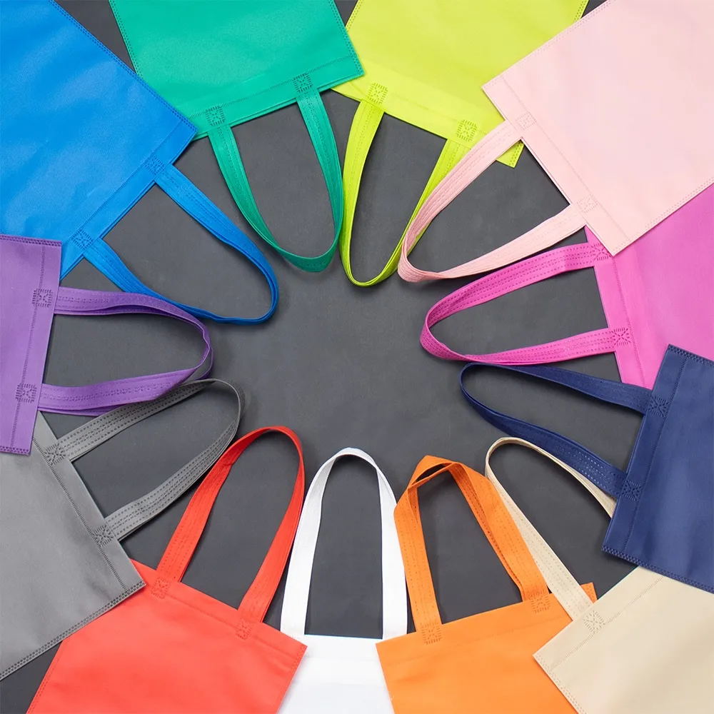 Sacola em TNT 26,9 x 35 cm