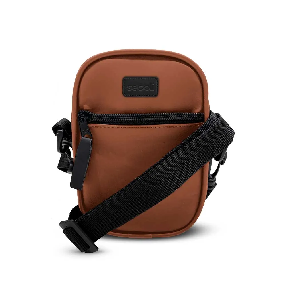 Bolsa com Etiqueta e Alça Larga