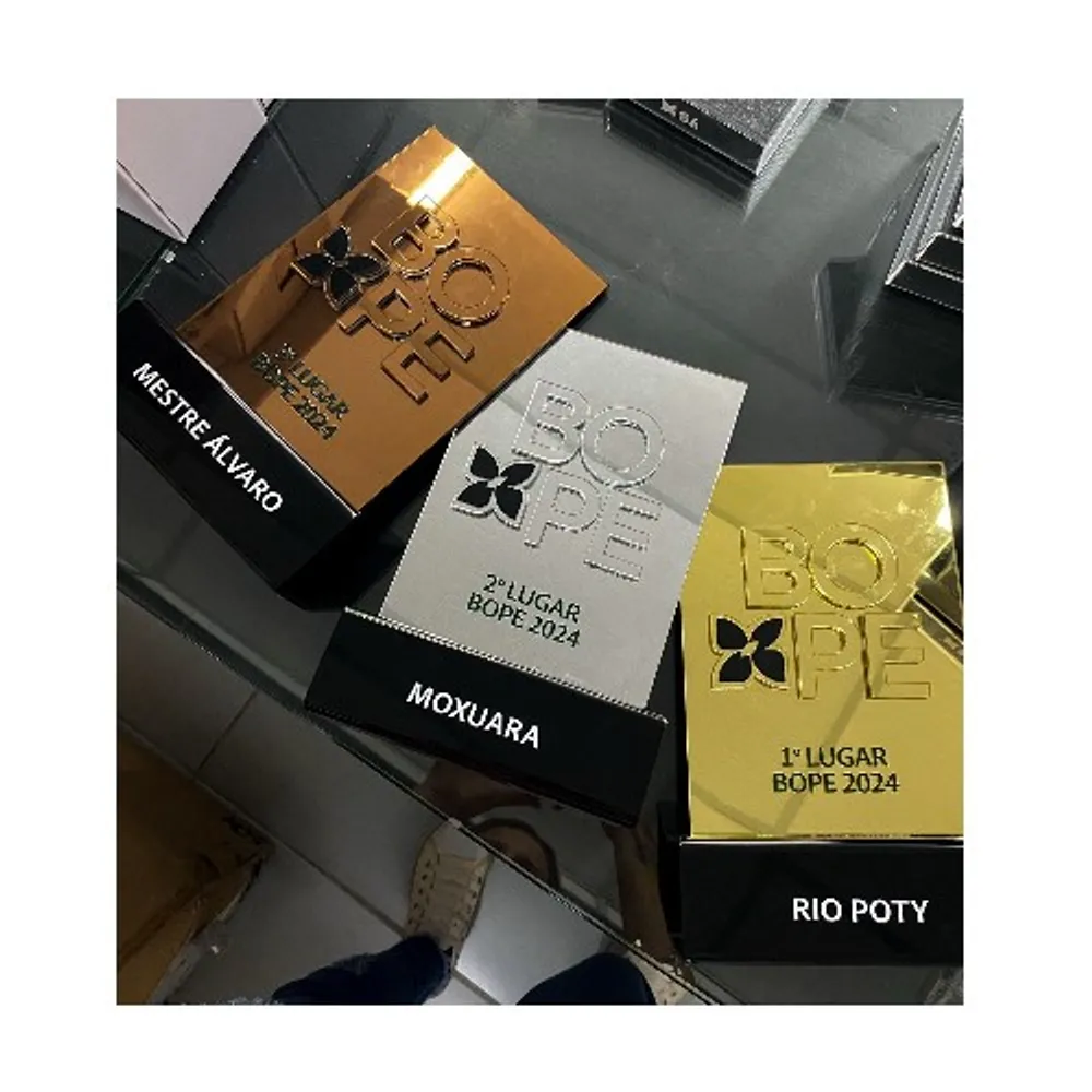 Troféu em acrilico -2901AV