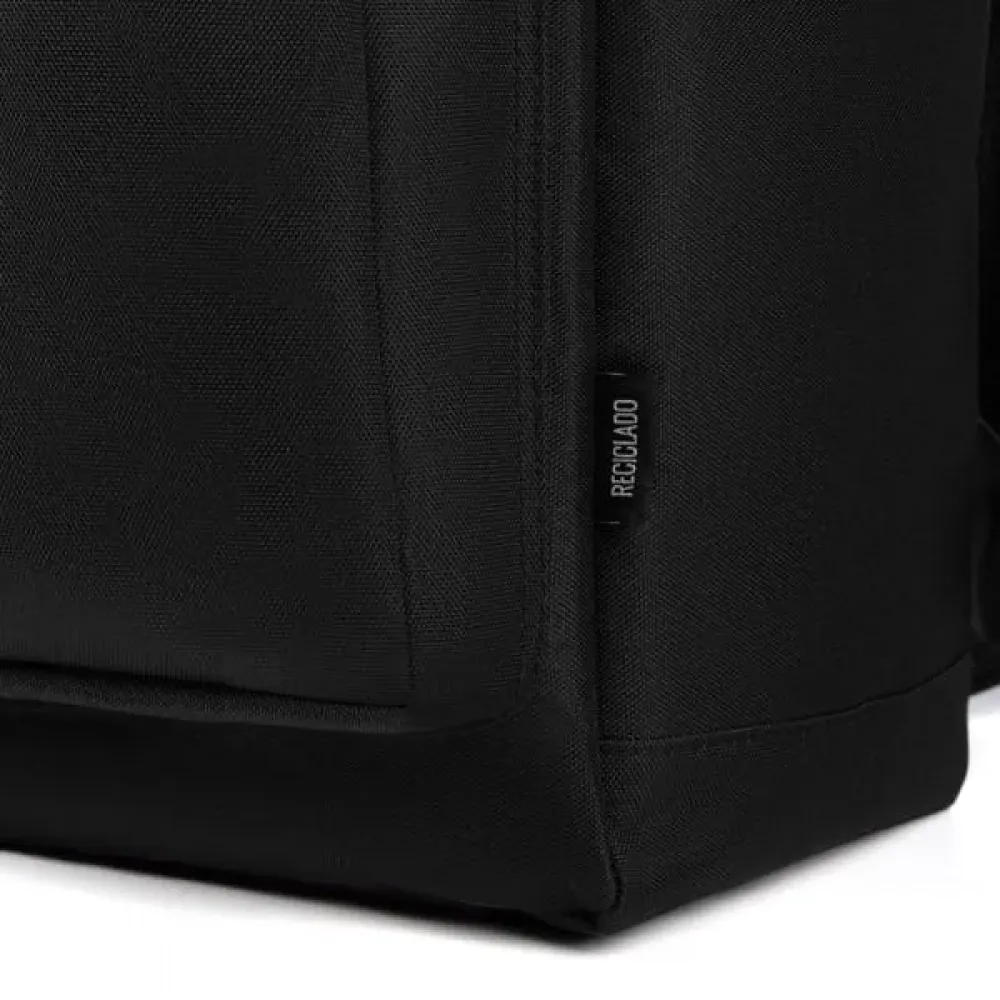 MOCHILA EM RPET - PRETA - 21L