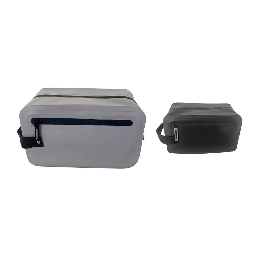 LARISSA. Bolsa de cosméticos em PVC 500D resistente a água-42059